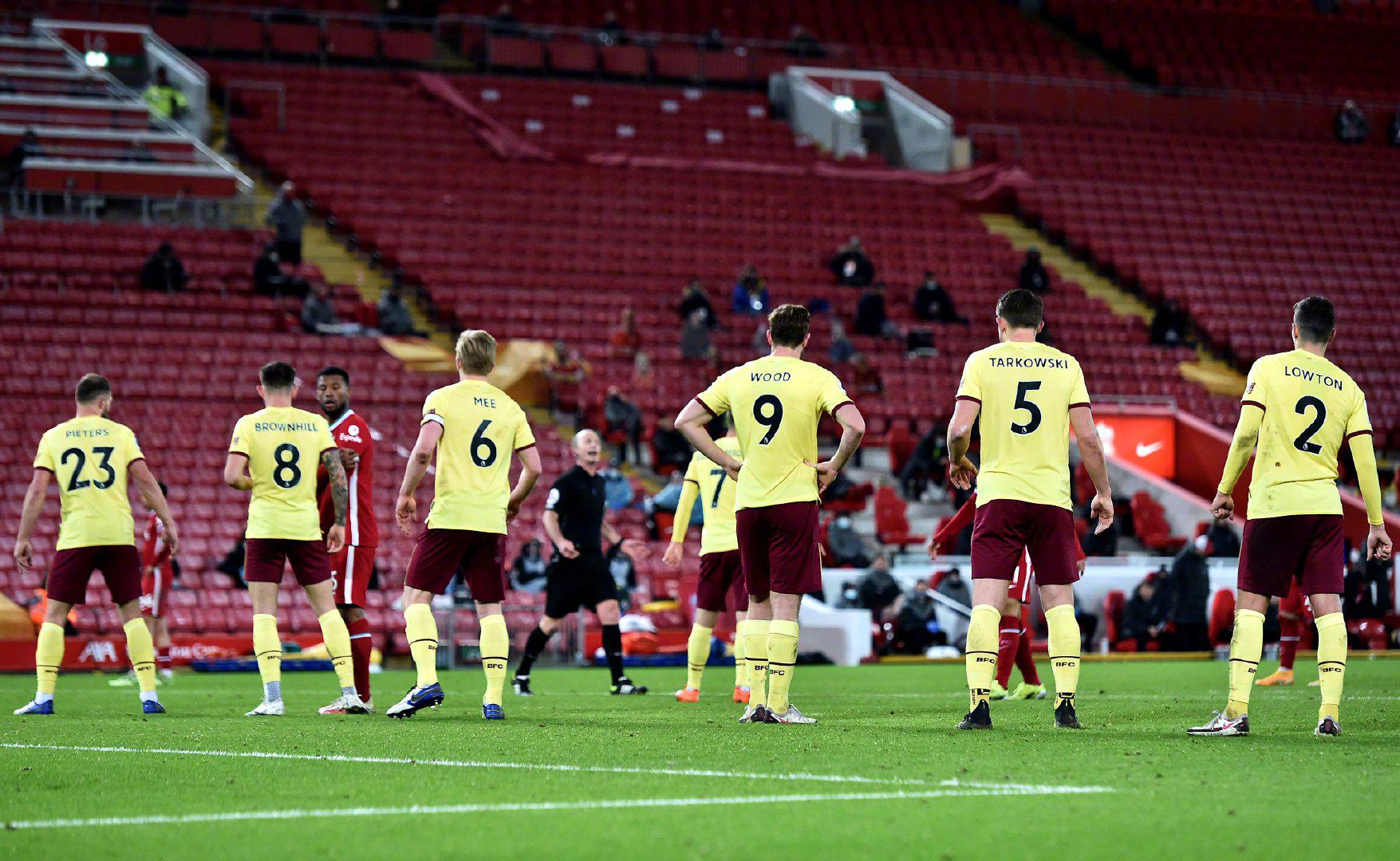 球队主力控 球队主力控